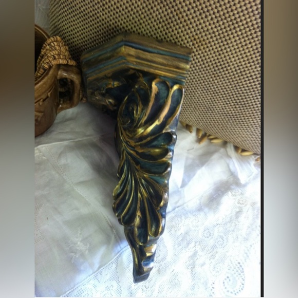 Hollywood Regency Rococo Wall Shelf - Picture 3 of 5